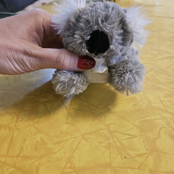 Razbuddy koala hubby pacifier holder - Picture 2 of 3